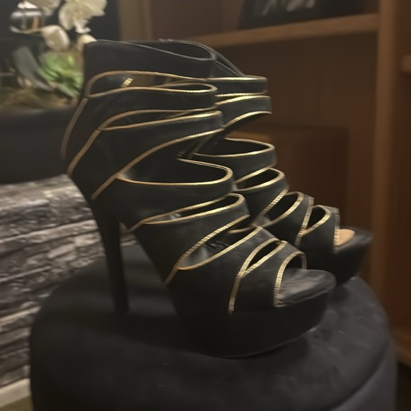 Snappers - Picture 2 of 4